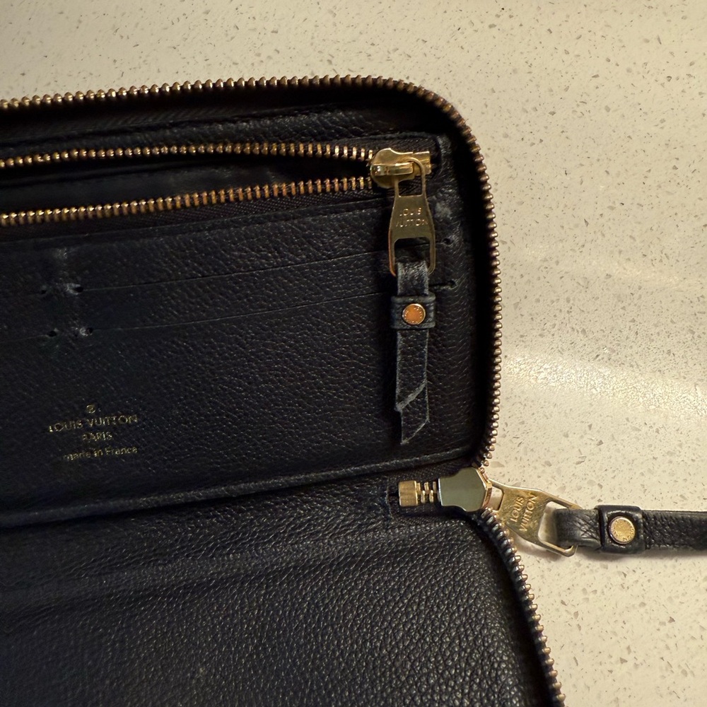 Authentic Louis Vuitton empertine zippy wallet - Picture 6 of 8